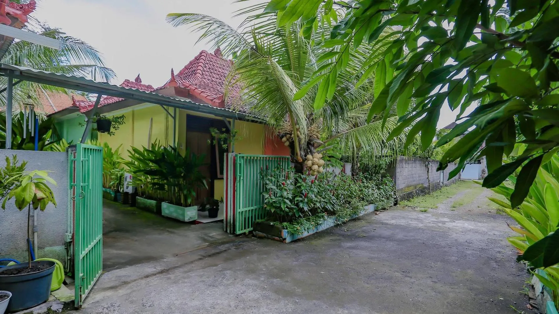 Ξενοδοχείο Oyo Life 90301 Hidden Village Uluwatu Jimbaran
